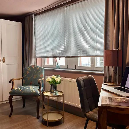 By Rhein-suites Apartment *